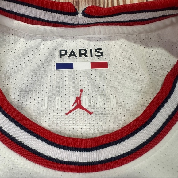 NWT Air Jordan Paris Saint-Germain Player Edition 2021 Season Sports Medium - Picture 3 of 14